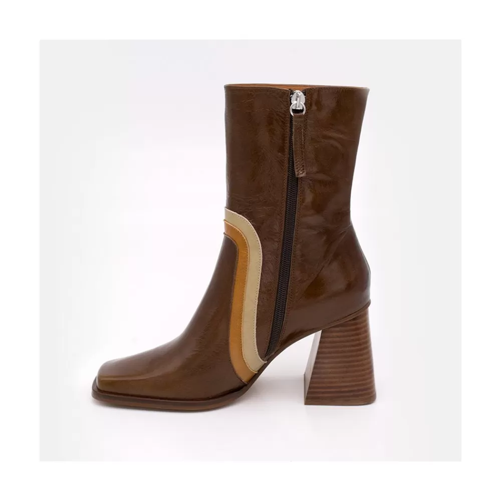 celine__botines_de_piel_con_adorno_de_color_3-3.webp Mujer Ángel Alarcón Celine - Botines De Piel Con Adorno De Color