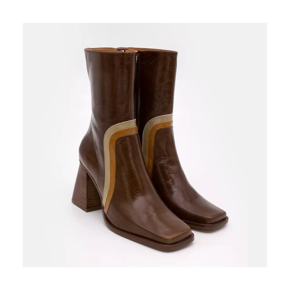 celine__botines_de_piel_con_adorno_de_color_4-1.webp Mujer Ángel Alarcón Celine - Botines De Piel Con Adorno De Color