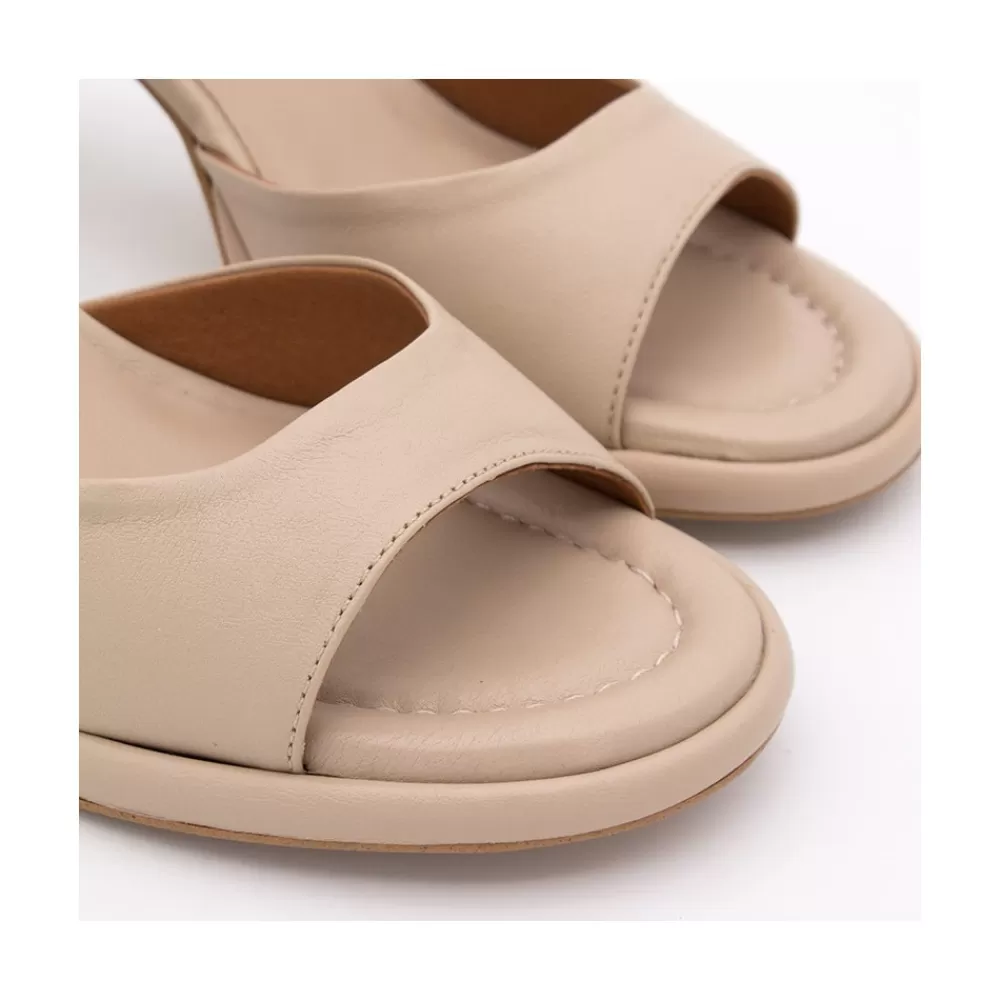 dennis__sandalia_dorsay_con_tacon_medio_de_diseno_conico_2.webp Mujer Ángel Alarcón Dennis - Sandalia D'Orsay Con Tacon Medio De Diseno Conico