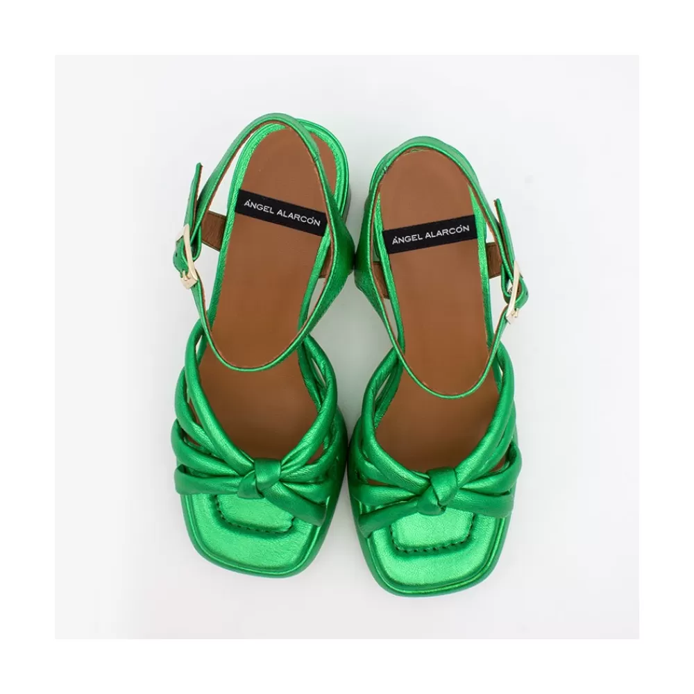 estefan__sandalia_de_piel_metalizada_acolchada_con_tacon_alto_y_plataforma_4-1.webp Mujer Ángel Alarcón Estefan - Sandalia De Piel Metalizada Acolchada Con Tacon Alto Y Plataforma