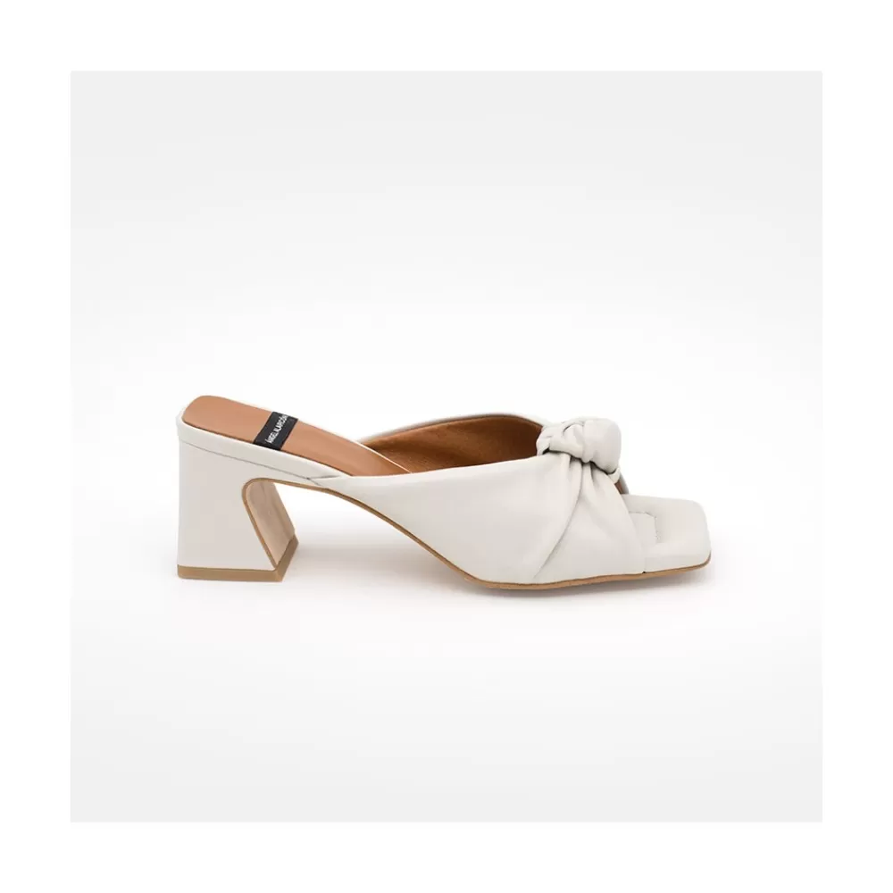 Mujer Ángel Alarcón Hepburn - Mule De Piel Con Nudo