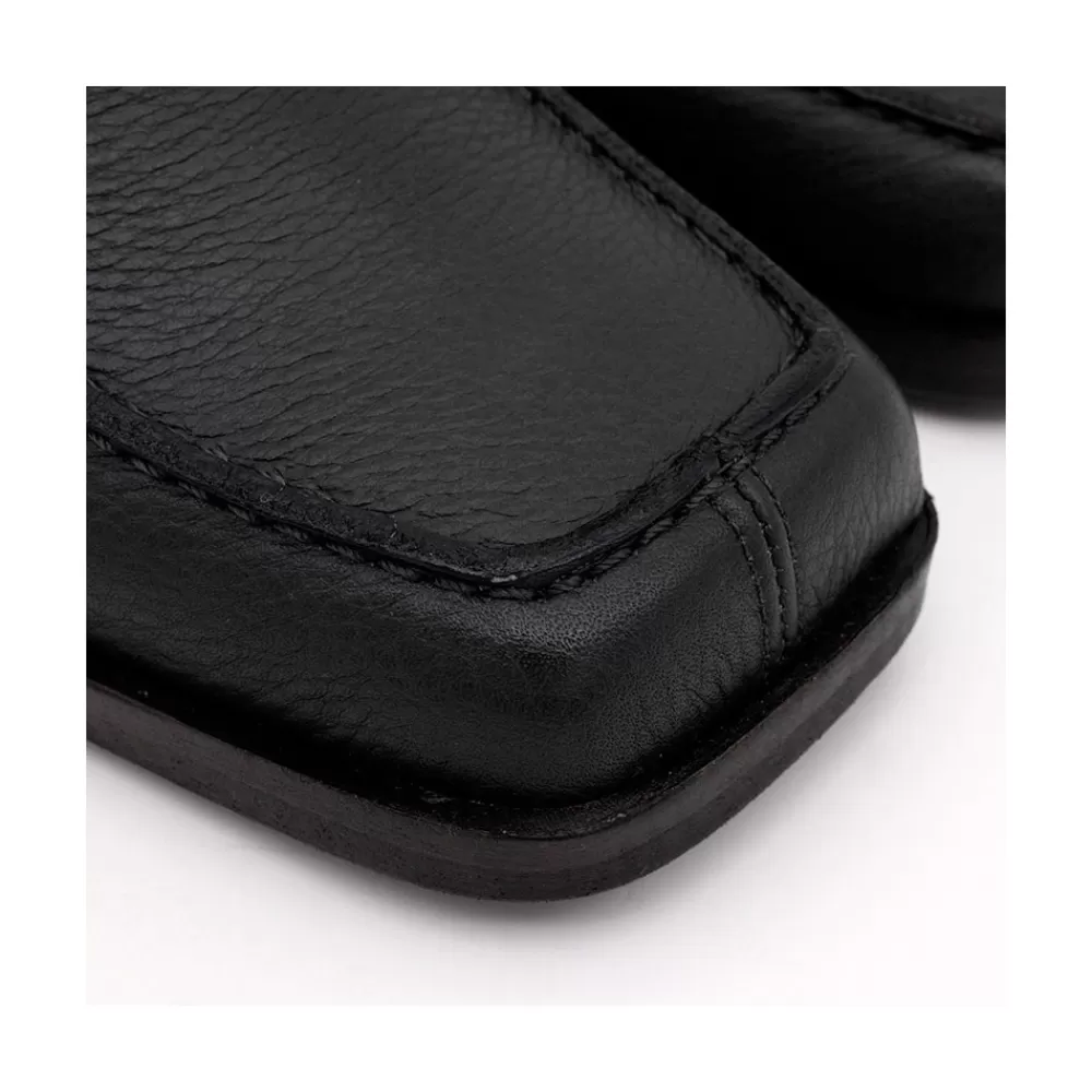 kiski__mocasin_de_piel_con_tacon_ancho_y_adorno_metalico_4-3.webp Mujer Ángel Alarcón Kiski - Mocasin De Piel Con Tacon Ancho Y Adorno Metalico