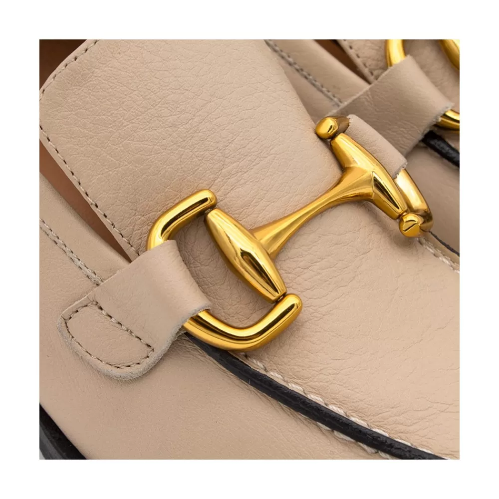 Mujer Ángel Alarcón Kiski - Mocasin De Piel Con Tacon Ancho Y Adorno Metalico