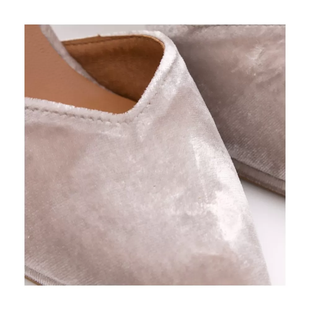 liliam__zapatos_de_vestir_comodos_con_tacon_medio_y_mini_plataforma_5.webp Mujer Ángel Alarcón Liliam - Zapatos De Vestir Comodos Con Tacon Medio Y Mini Plataforma