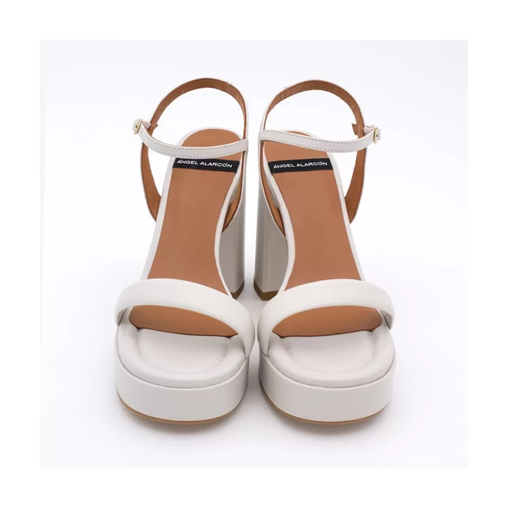 mandy__sandalia_de_piel_acolchada_con_tacon_muy_alto_ancho_y_plataforma_3-1.webp Mujer Ángel Alarcón Mandy - Sandalia De Piel Acolchada Con Tacon Muy Alto Ancho Y Plataforma