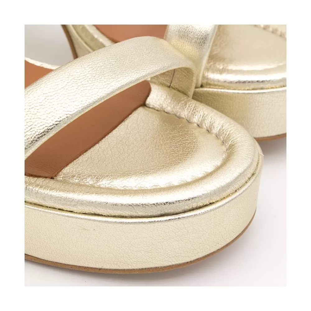 mandy__sandalia_de_piel_con_tacon_ancho_y_plataforma_4-2.webp Mujer Ángel Alarcón Mandy - Sandalia De Piel Con Tacon Ancho Y Plataforma