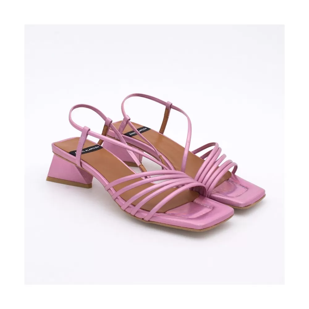 Mujer Ángel Alarcón Mazzy - Sandalia Tornasol De Tiras Con Tacon De Diseno Triangular