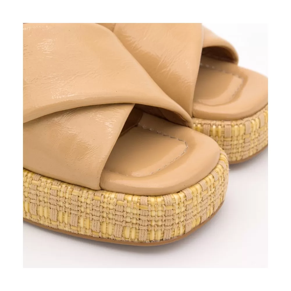 Mujer Ángel Alarcón Muses - Mule De Piel Con Pala Cruzada Con Tacon Ancho Y Plataforma De Rafia