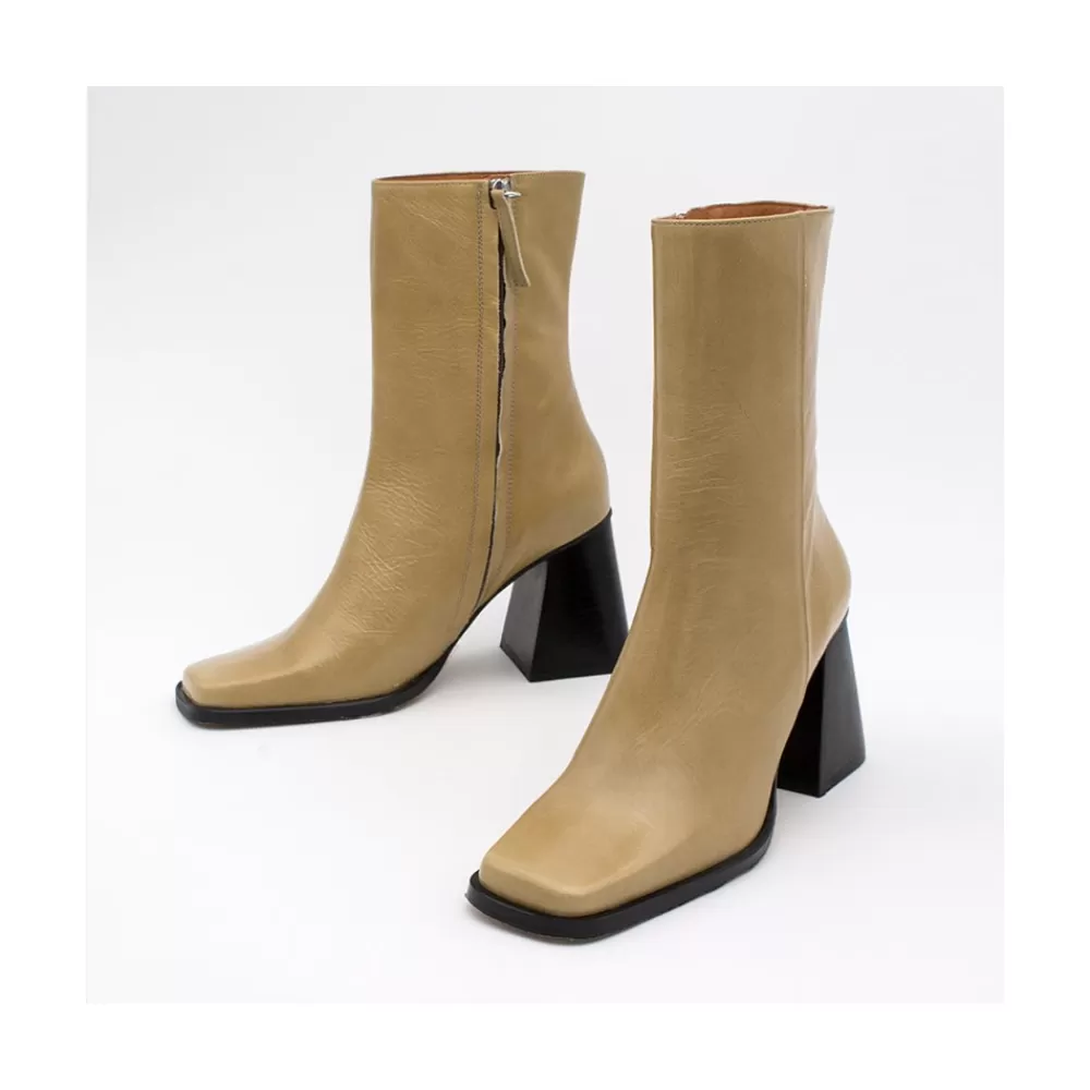 Mujer Ángel Alarcón Oconnor - Botin De Piel Brillante Con Tacon Ancho Con Cremallera