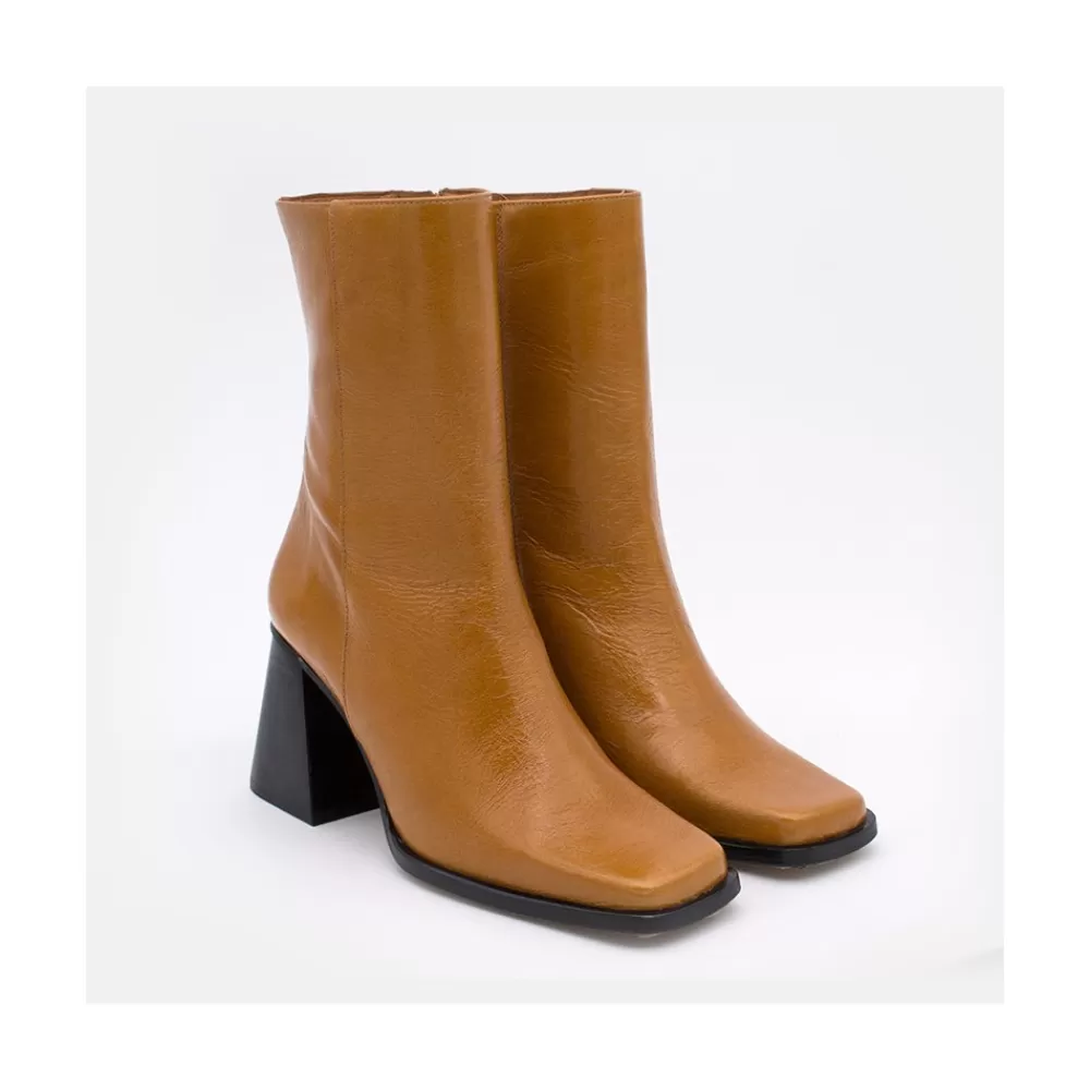 Mujer Ángel Alarcón Oconnor - Botin De Piel Brillante Con Tacon Ancho Con Cremallera