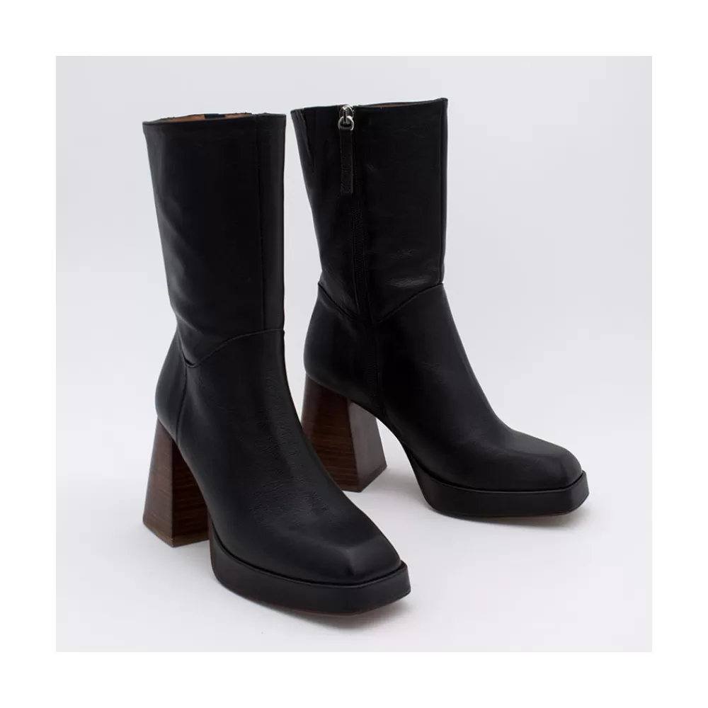 olama__botas_de_mujer_comodas_de_ante_con_tacon_chunky_y_plataforma_3-3.webp Mujer Ángel Alarcón Olama - Botas De Mujer Comodas De Ante Con Tacon Chunky Y Plataforma