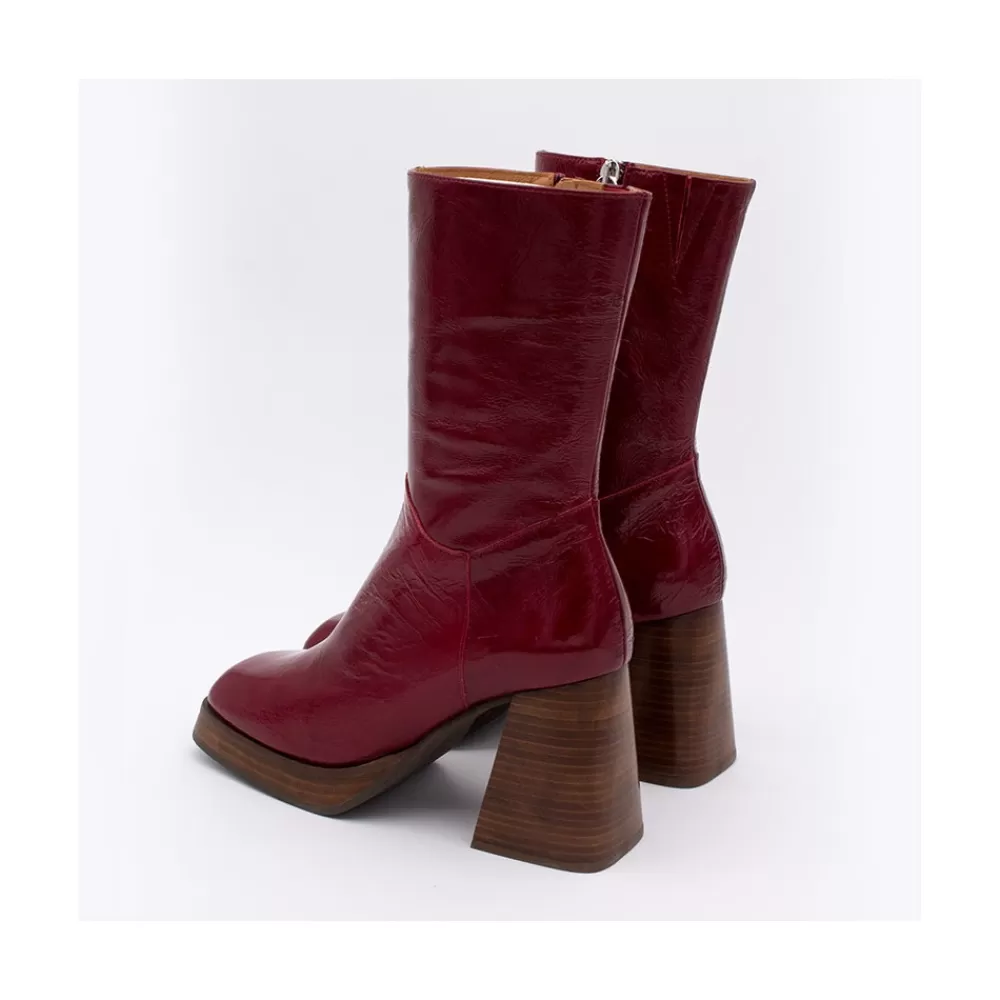 olama__botas_de_mujer_comodas_de_piel_brillante_con_tacon_chunky_y_plataforma_3-1.webp Mujer Ángel Alarcón Olama - Botas De Mujer Comodas De Piel Brillante Con Tacon Chunky Y Plataforma