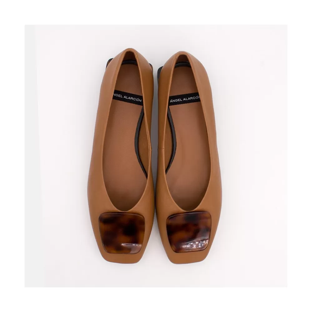 Mujer Ángel Alarcón Telire- Bailarinas De Piel Con Punta Cuadrada Y Adorno Y Tacon De Carey